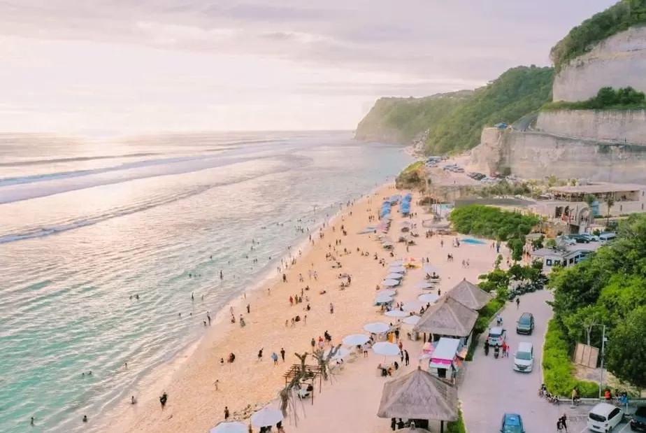 JOUR 8 - Excursion Sud Bali · Tanjung Benoa · Melasti · Uluwatu · Dîner à Jimbaran