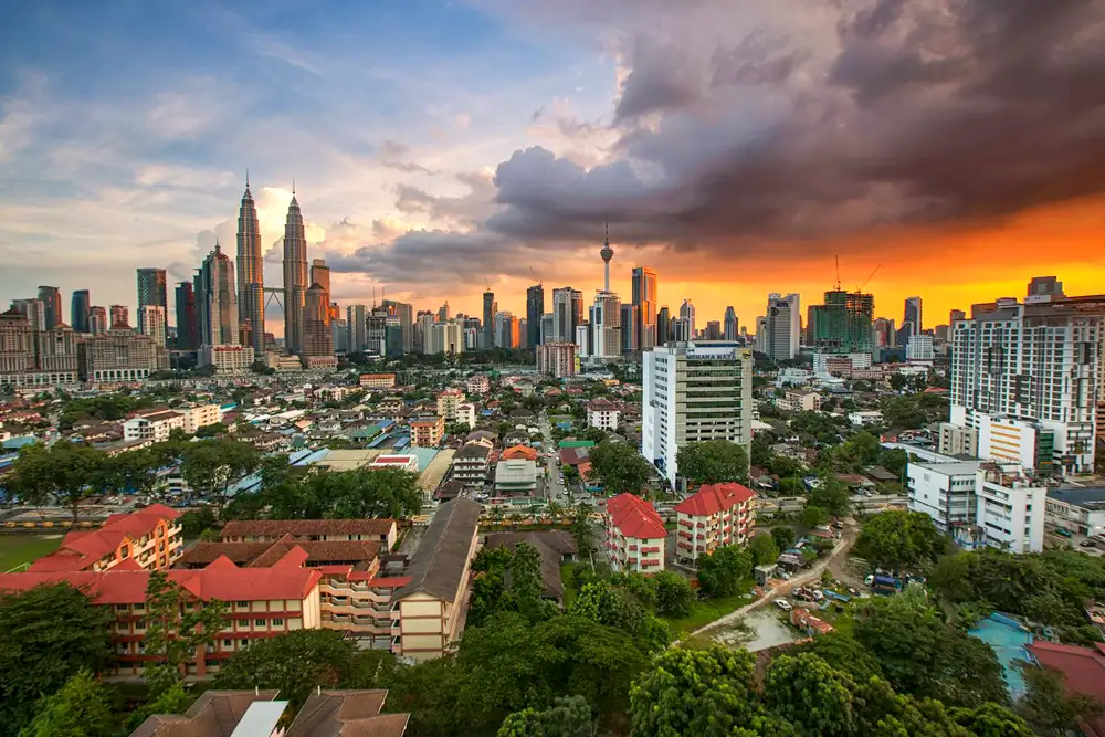 JOUR 10 - Bali · Retour à Kuala Lumpur · Dernière Nuit Malaisienne
