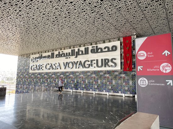 JOUR 1 - Départ vers le Sud Marocain : En Route pour l'Aventure Saharienne