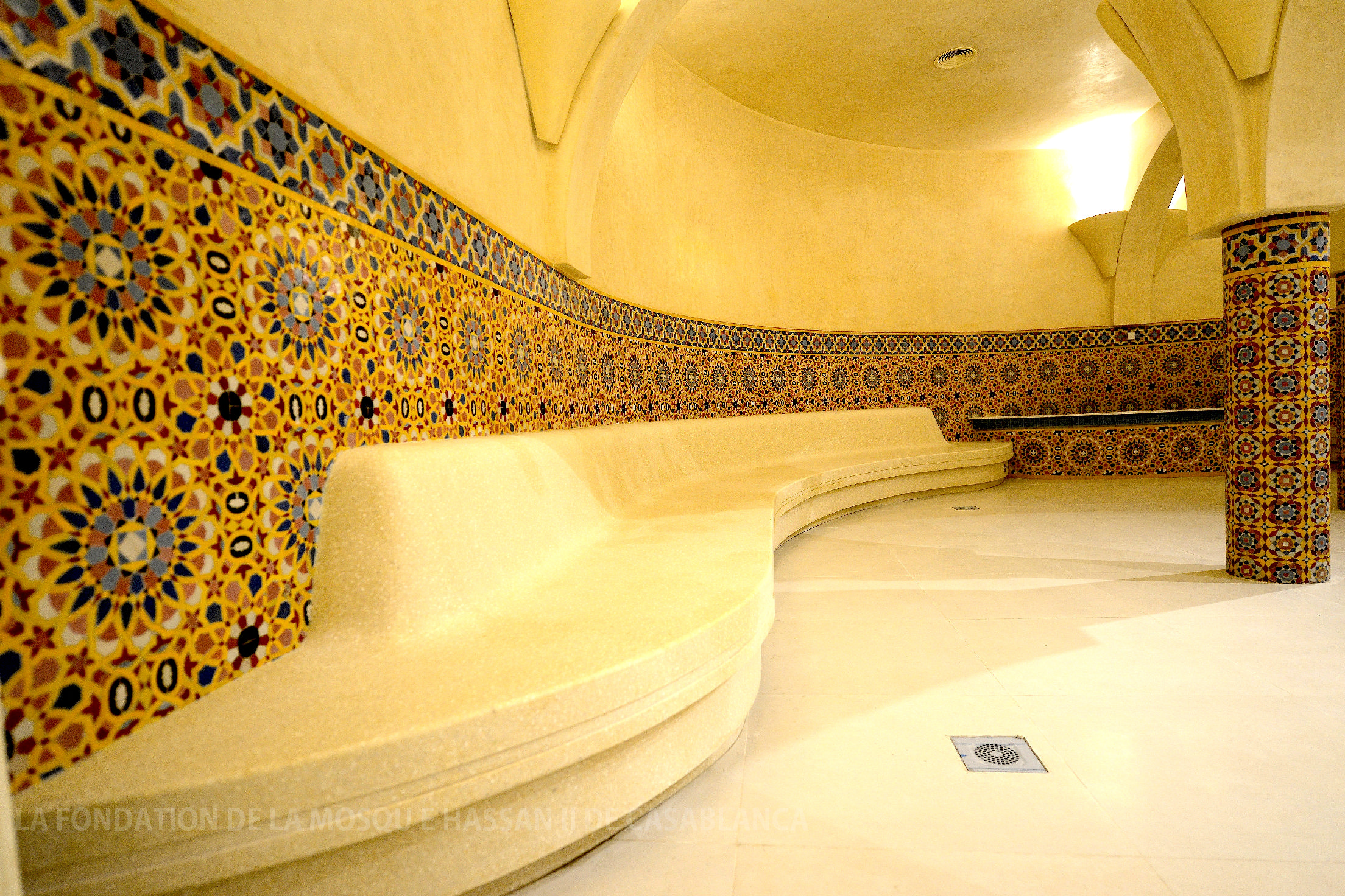 L'Art du Bien-être : Rituel de Purification aux Bains de la Mosquée Hassan II