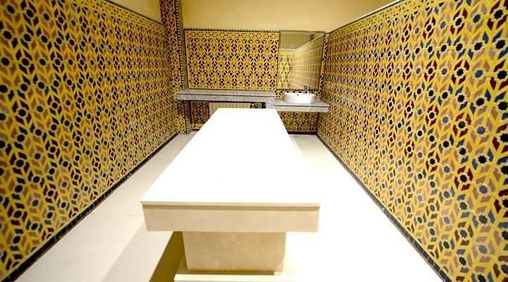 L'Art du Bien-être : Rituel de Purification aux Bains de la Mosquée Hassan II - Image 11