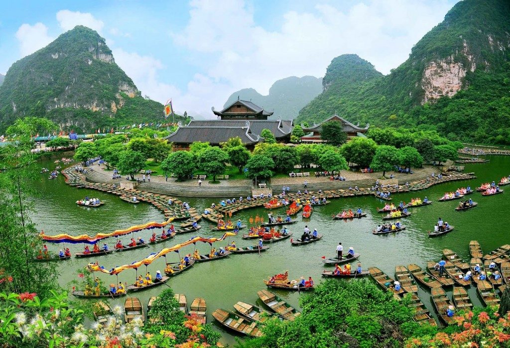 JOUR 4 - Hanoi · Ninh Binh · Expérience Agricole Authentique